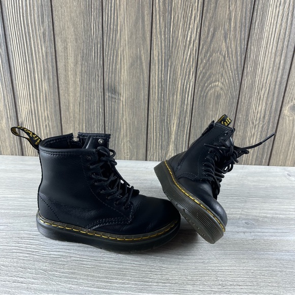 Dr Martens Kids' Black Leather Zavala Combat Lace Up Boot Size 10 - Picture 8 of 14